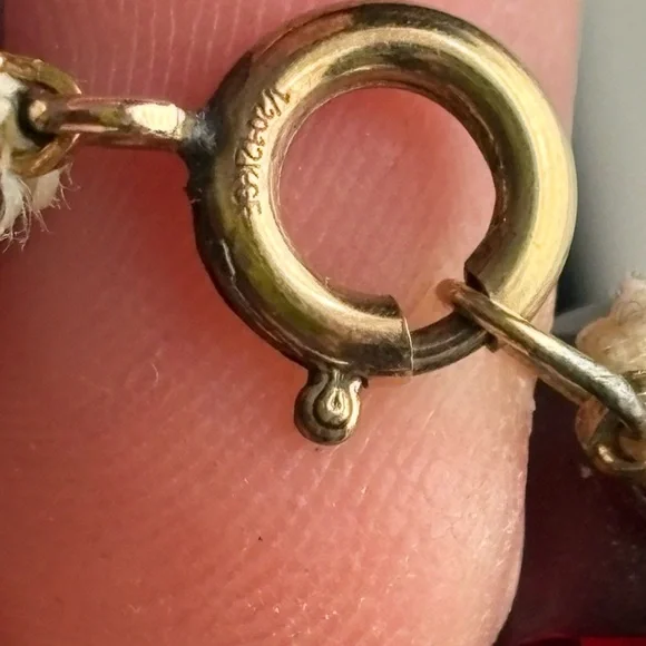 Vintage Amber Lucite Bakelite Gold filled Clasp Mid Century Modern - Picture 9 of 11